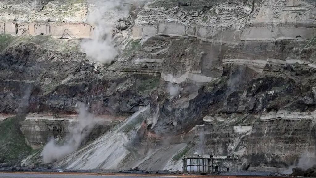 Santorini sufre el peor terremoto con una magnitud de 5,3 y se espera el gran temblor