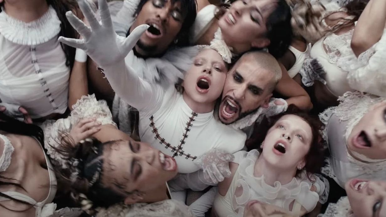 ‘Abracadabra’ es el nuevo e impactante vídeo de Lady Gaga.