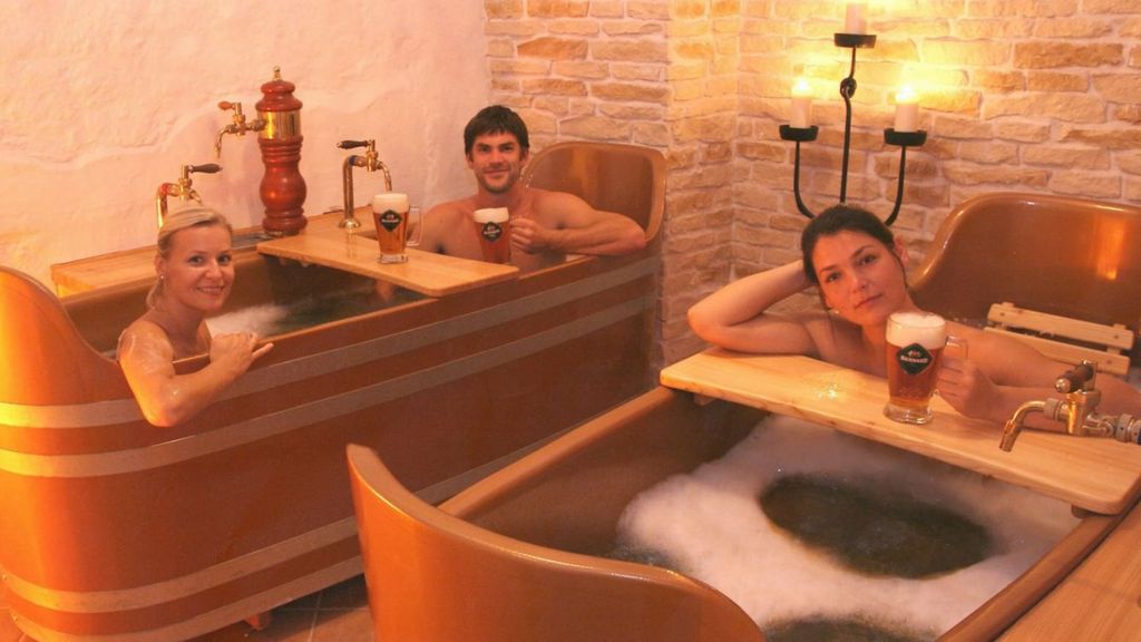 Los spas más raros del mundo Informativos Telecinco Tiempo de Flora 245