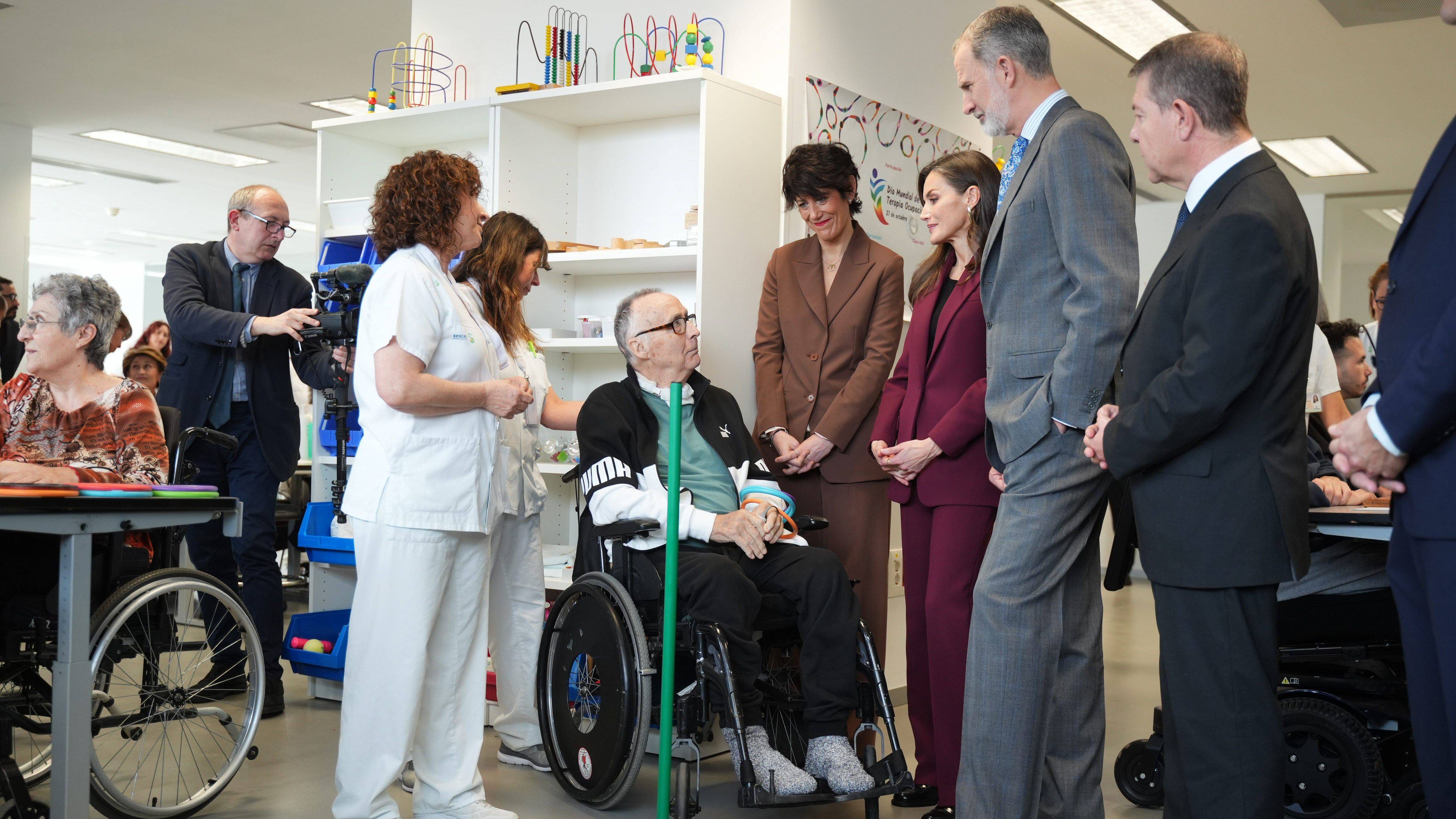 Los reyes visitan el Hospital de Parapléjicos de Toledo.