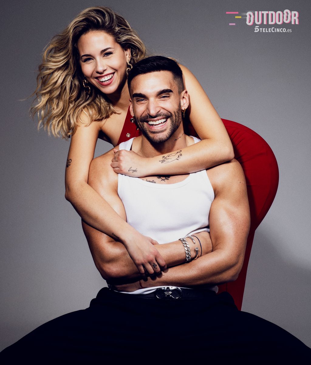 Violeta y Edi celebran San Valentín posando en exclusiva para Outdoor: la sesión de fotos
