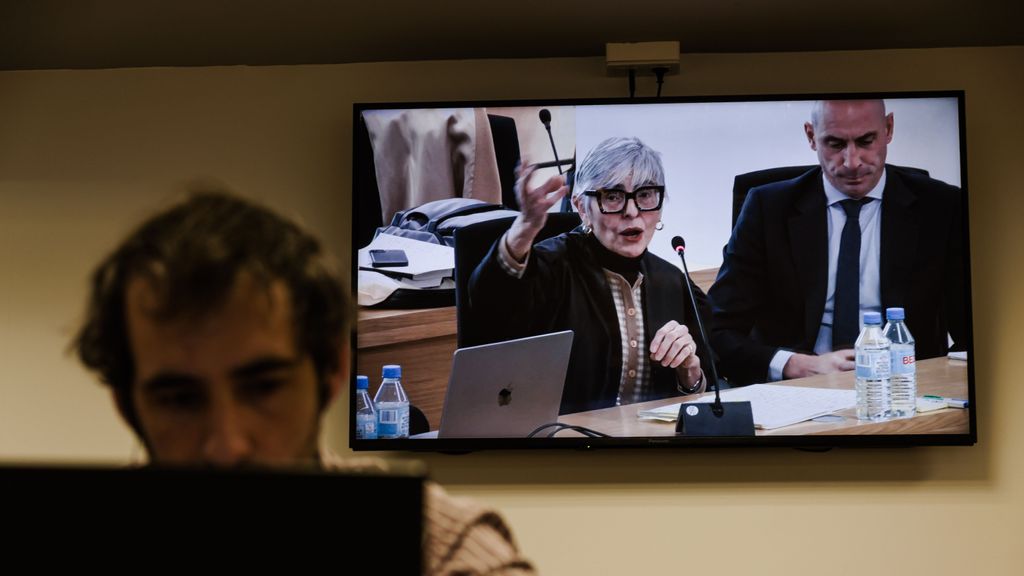 La defensa considera "acreditado" que Jenni Hermoso dio su "consentimiento" para el beso y pide la absolución