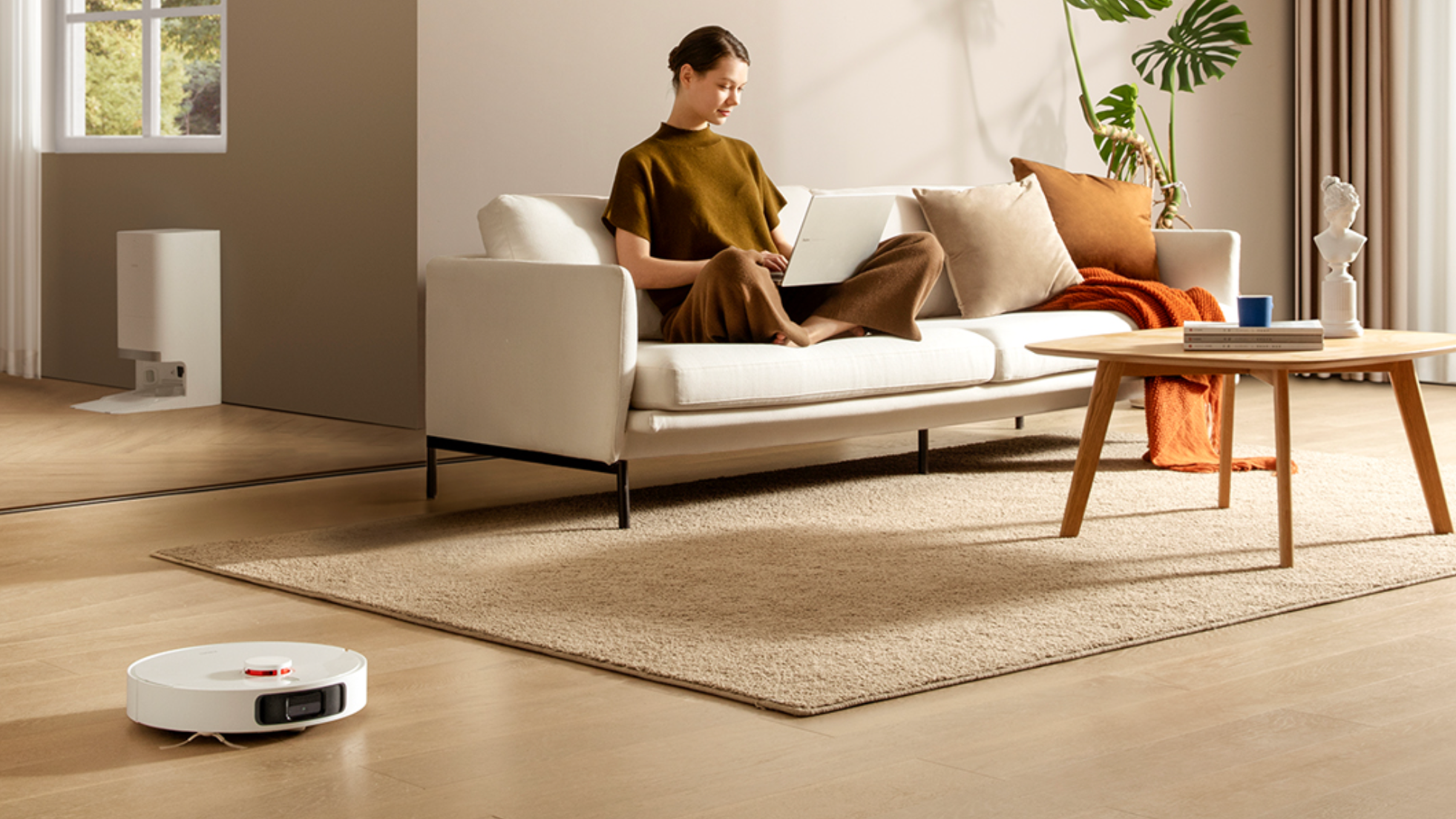 Salón con el robot de limpieza Vacuum X20+