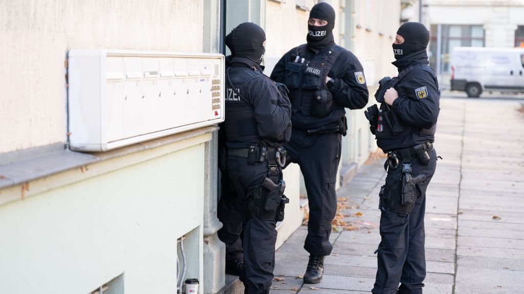 Tres agentes de la Policía alemana