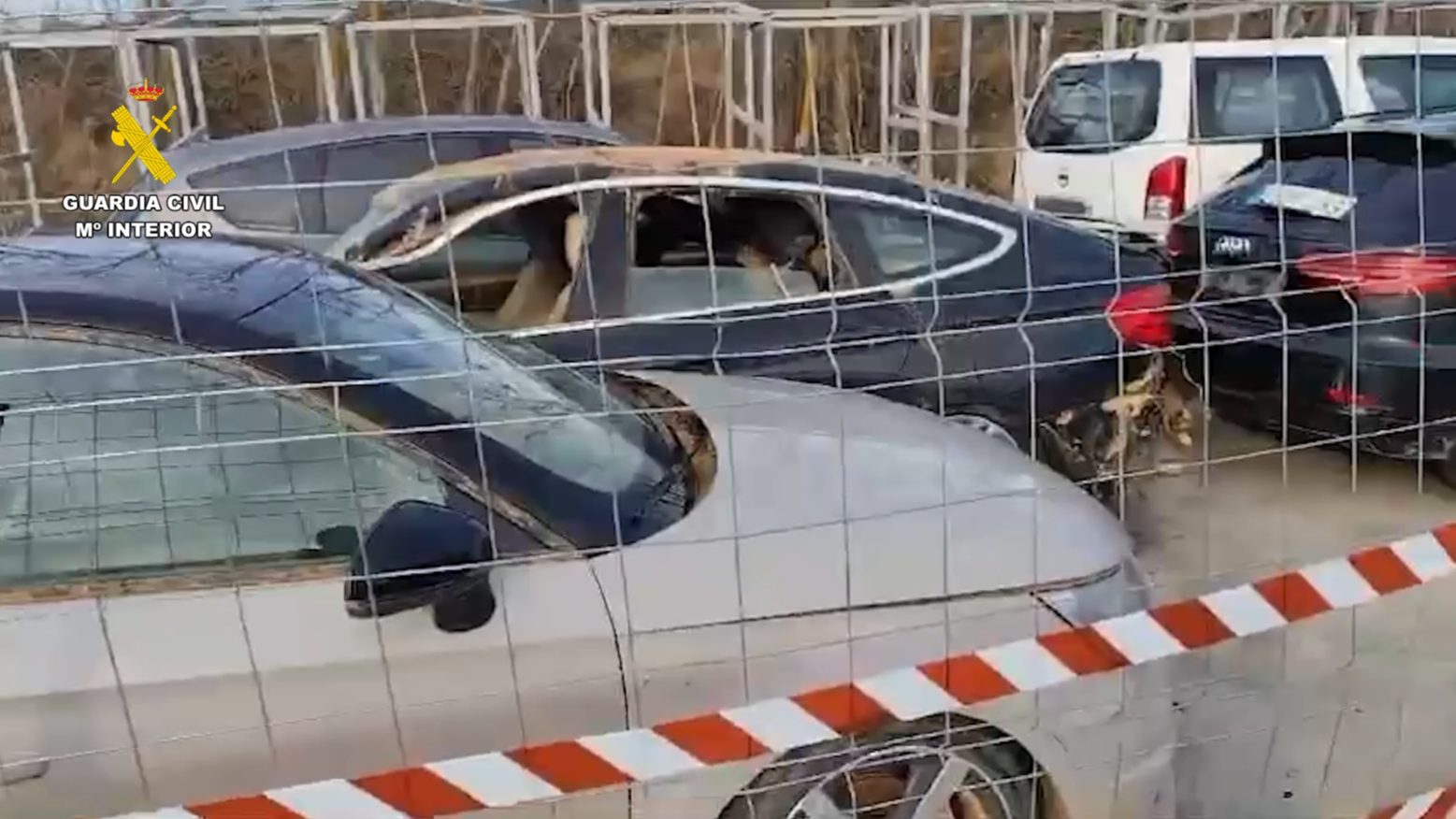Tres detenidos por robar y comercializar en Granada con vehículos dañados en la DANA