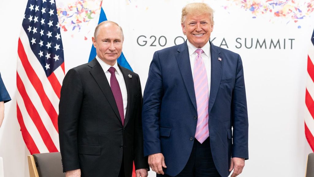 Donald Trump rescata a Vladímir Putin del aislamiento internacional: su acercamiento inquieta a Ucrania y Europa