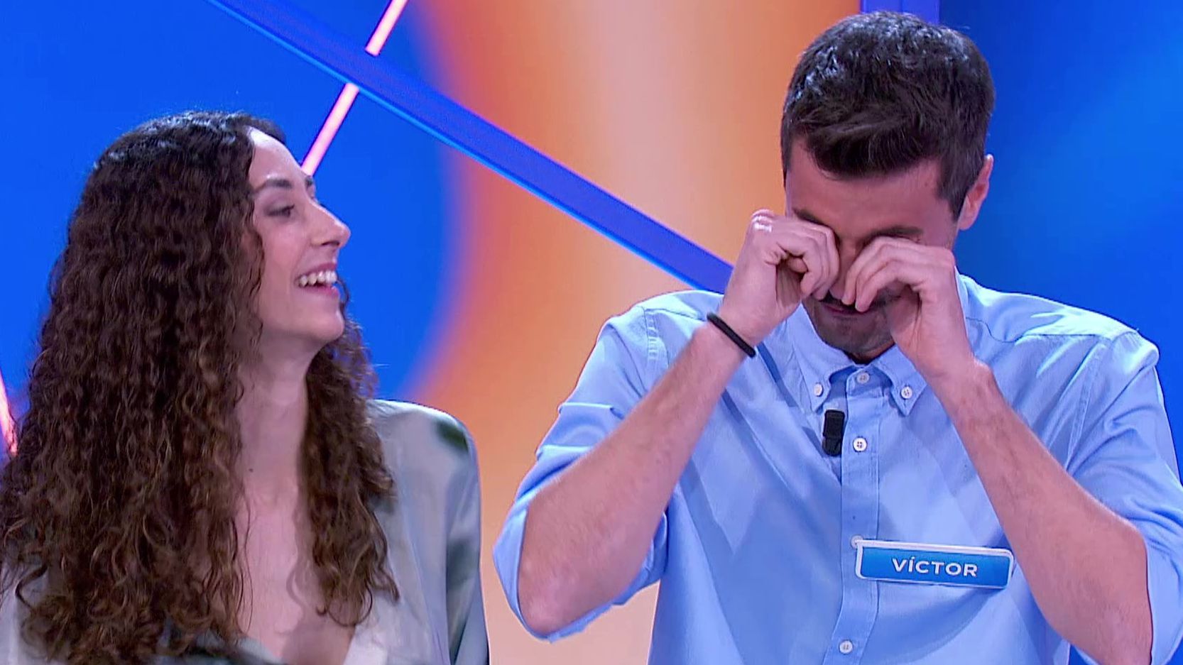 El lacrimógeno reencuentro entre un concursante y su pareja por San Valentín: "Eres lo mejor que me ha pasado en la vida" - Reacción en cadena