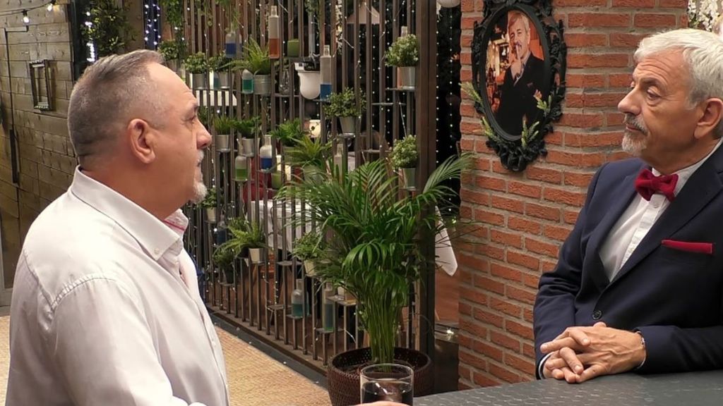 Un soltero de ‘First Dates’ detalla cómo le intentaron matar al ligar por una app: “Me libré de milagro”