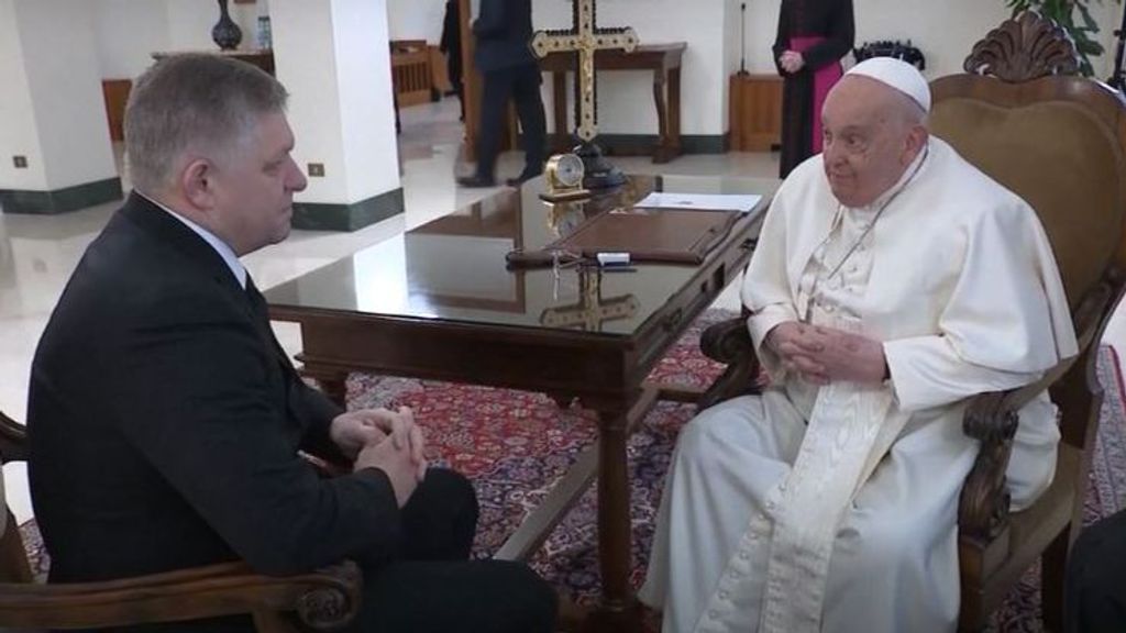 Las pruebas médicas revelan una cierta "mejora" del papa Francisco