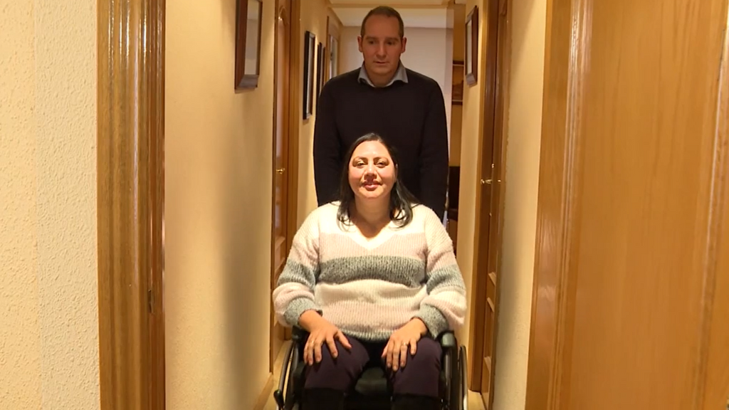 Una empleada de hogar que quedó parapléjica tras una lesión denuncia a la familia por trabajar sin contrato