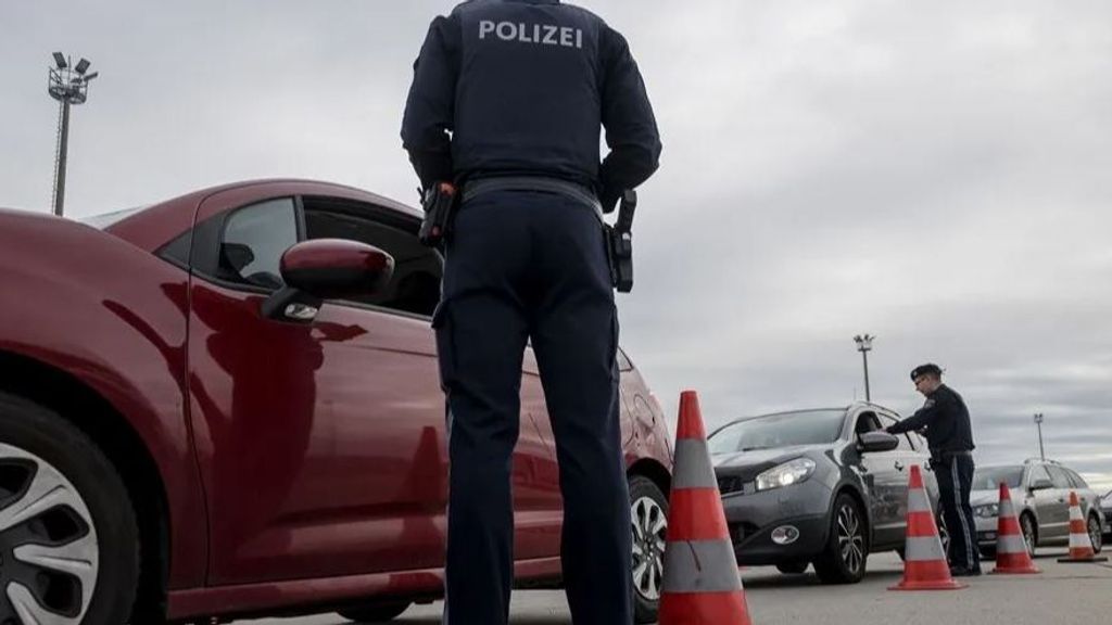 El Gobierno austriaco califica de "atentado islamista" el apuñalamiento de este sábado en el que murió un adolescente