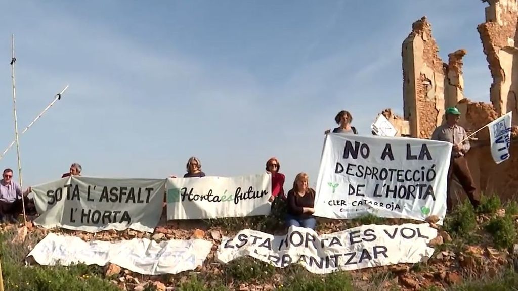 Protesta contra la reforma de la Ley de la Huerta en Catarroja, Valencia