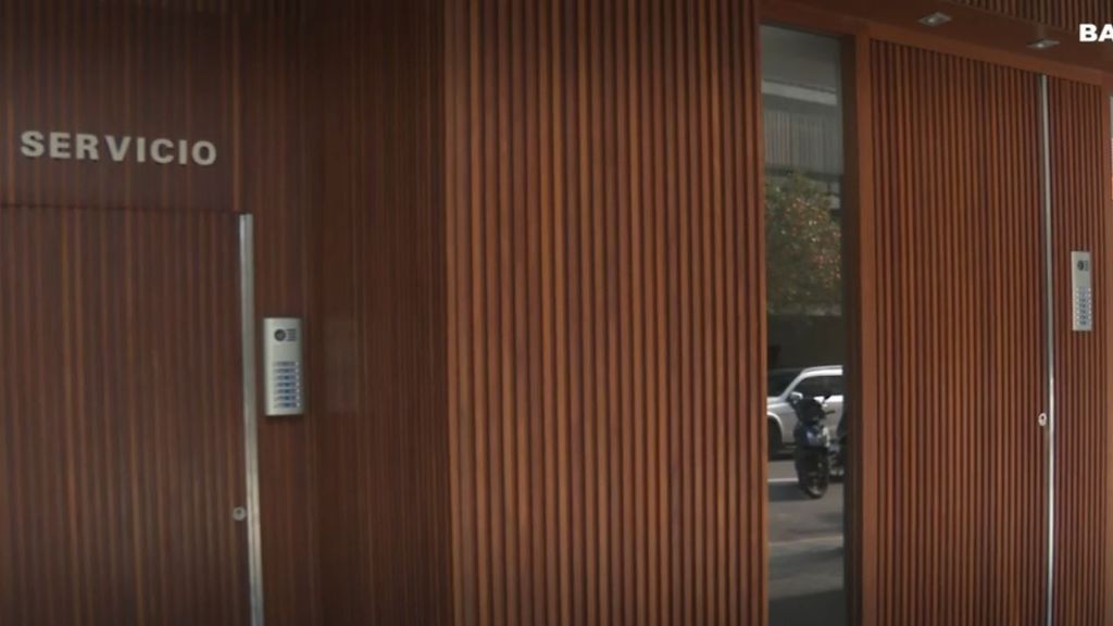 El Ayuntamiento de Barcelona, en contra de los edificios con dos puertas: diferencian a los vecinos exclusivos con los de vivienda social