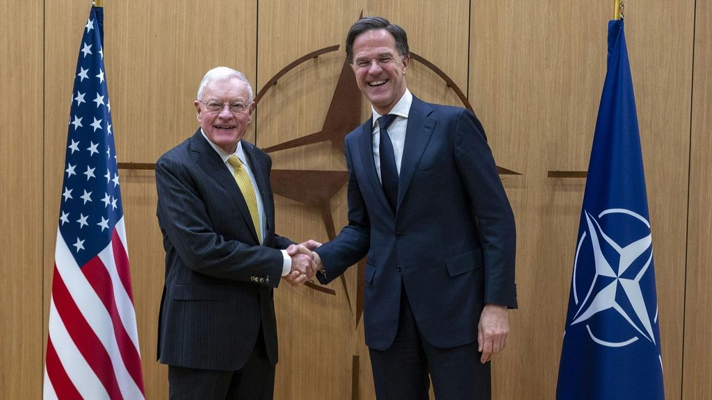 El secretario general de la OTAN, Mark Rutte, recibe al enviado estadounidense para Ucrania, Keith Kellogg.