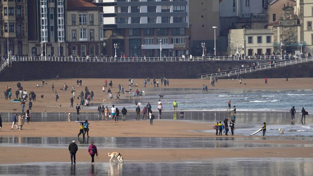 El tiempo este lunes: estabilidad en la península, lluvias en Canarias y descenso térmico generalizado