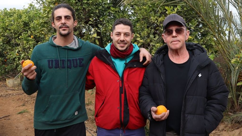 Rubén junto a su padre y su hermano