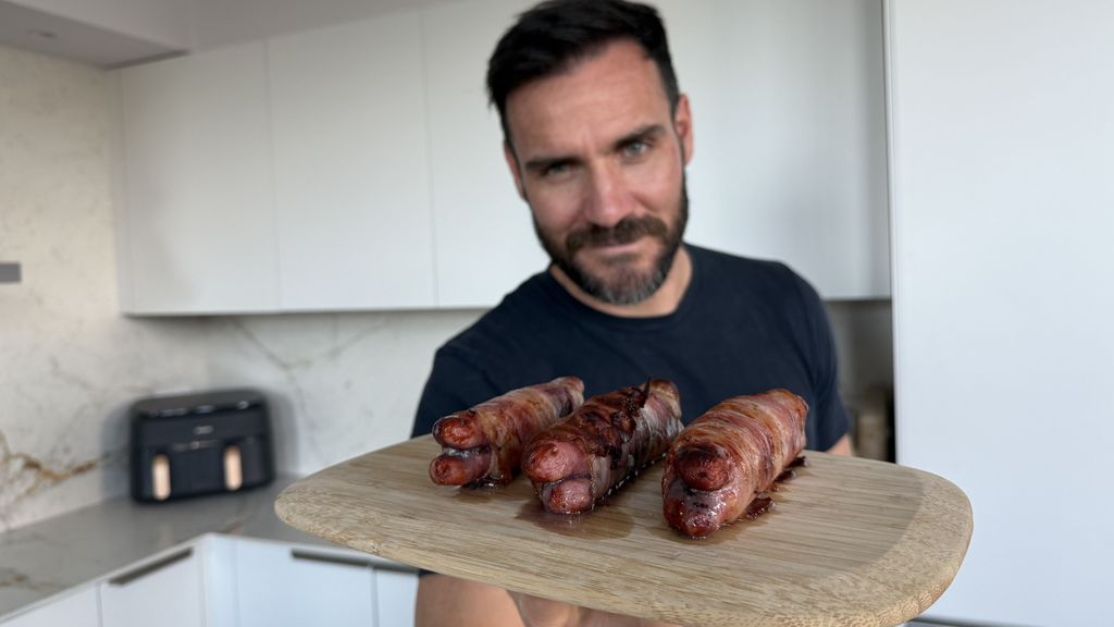 Saúl Craviotto muestra cómo hacer sus longanizas rellenas: una explosión de sabor