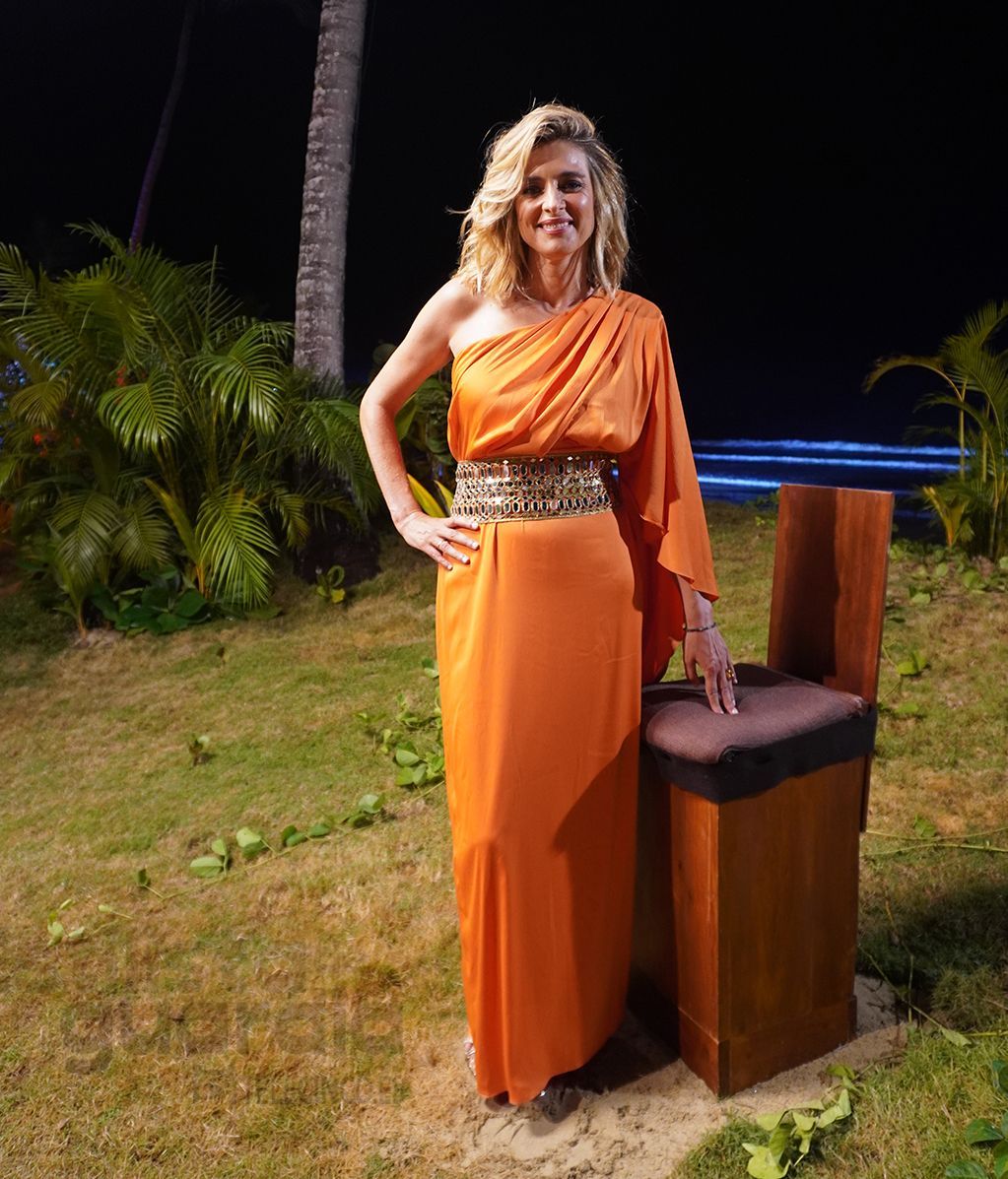 Los estilismos de Sandra Barneda en 'La isla de las tentaciones' (programa 10)