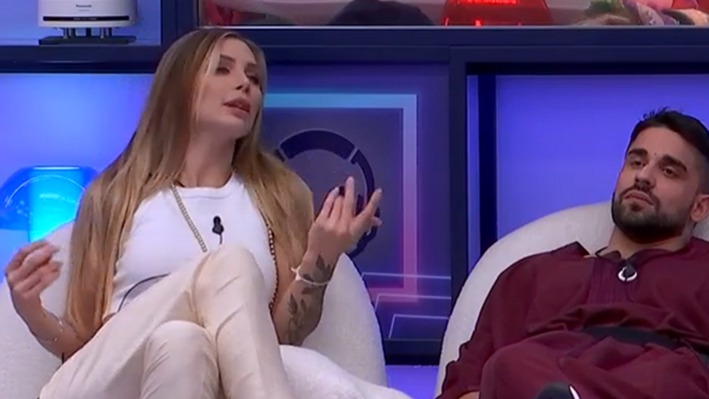 Romina departe con Miguel