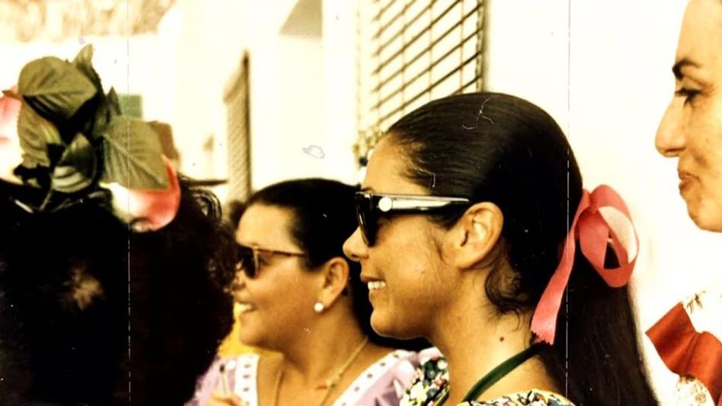 Exclusiva | La imagen nunca vista de Isabel Pantoja y María del Monte al inicio de su amistad