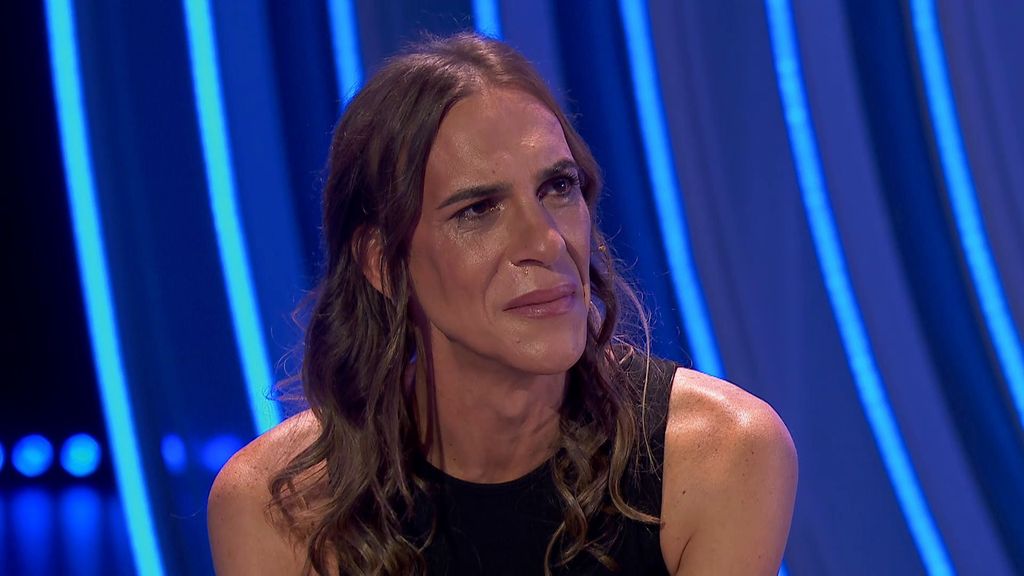 Daniela se reencuentra con sus hermanas en pleno proceso de reasignación de género Hay una cosa que te quiero decir Temporada 1 Top Vídeos 37