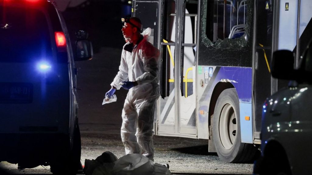Explotan varios autobuses simultáneamente en Tel Aviv