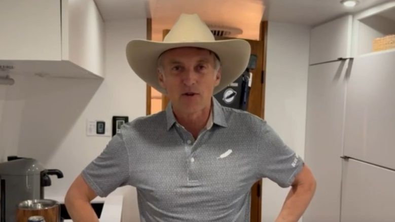 Jesús Calleja apura las horas antes de su viaje al espacio