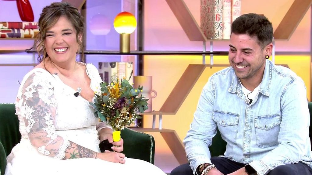 Carmen viste de novia y está dispuesta a zanjar un tema "tabú" con su chico: ¡Y termina pidiéndole matrimonio!