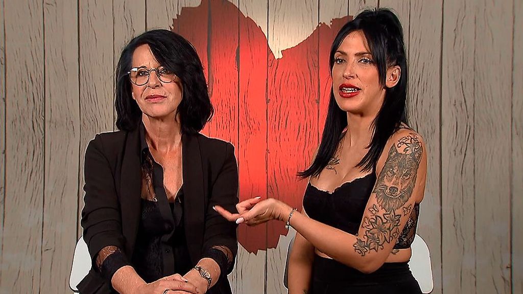 Elena y Estefanía durante su paso por 'First Dates'