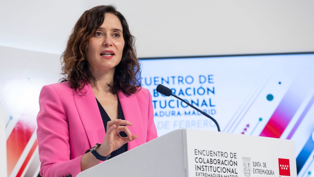 Isabel Díaz Ayuso asegura que su pareja "ha sido agredido por un cámara" y recrimina la falta de un dispositivo de seguridad