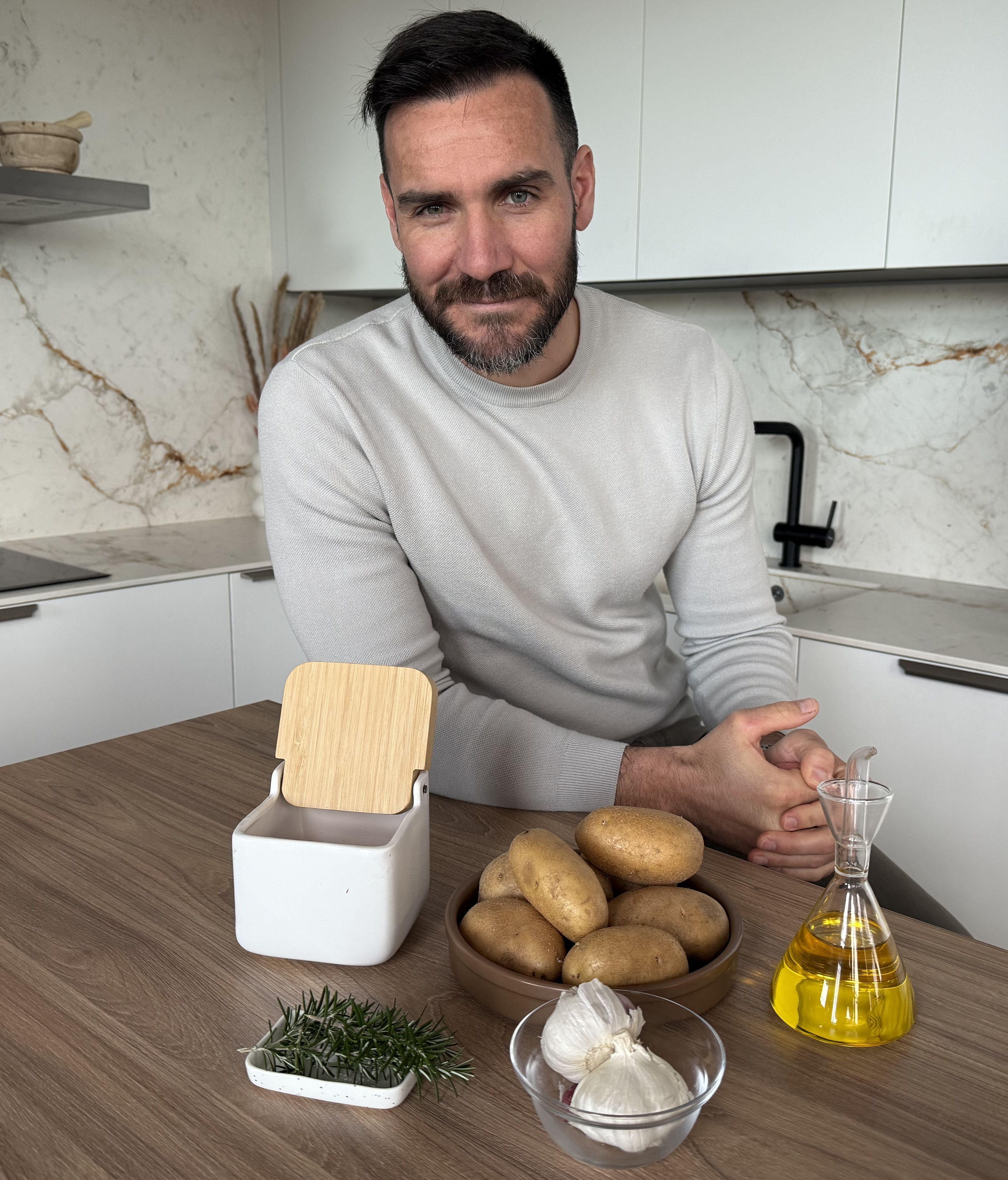 Los ingredientes para hacer las patatas rúticas