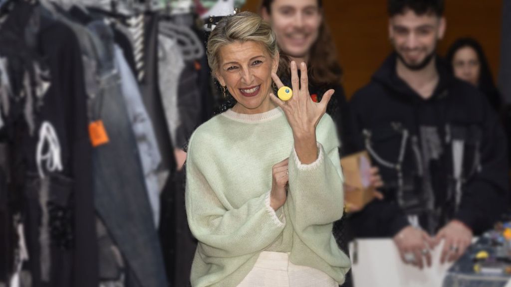 Yolanda Díaz y la intrahistoria del anillo que se llevó sin pagar de la Fashion Week
