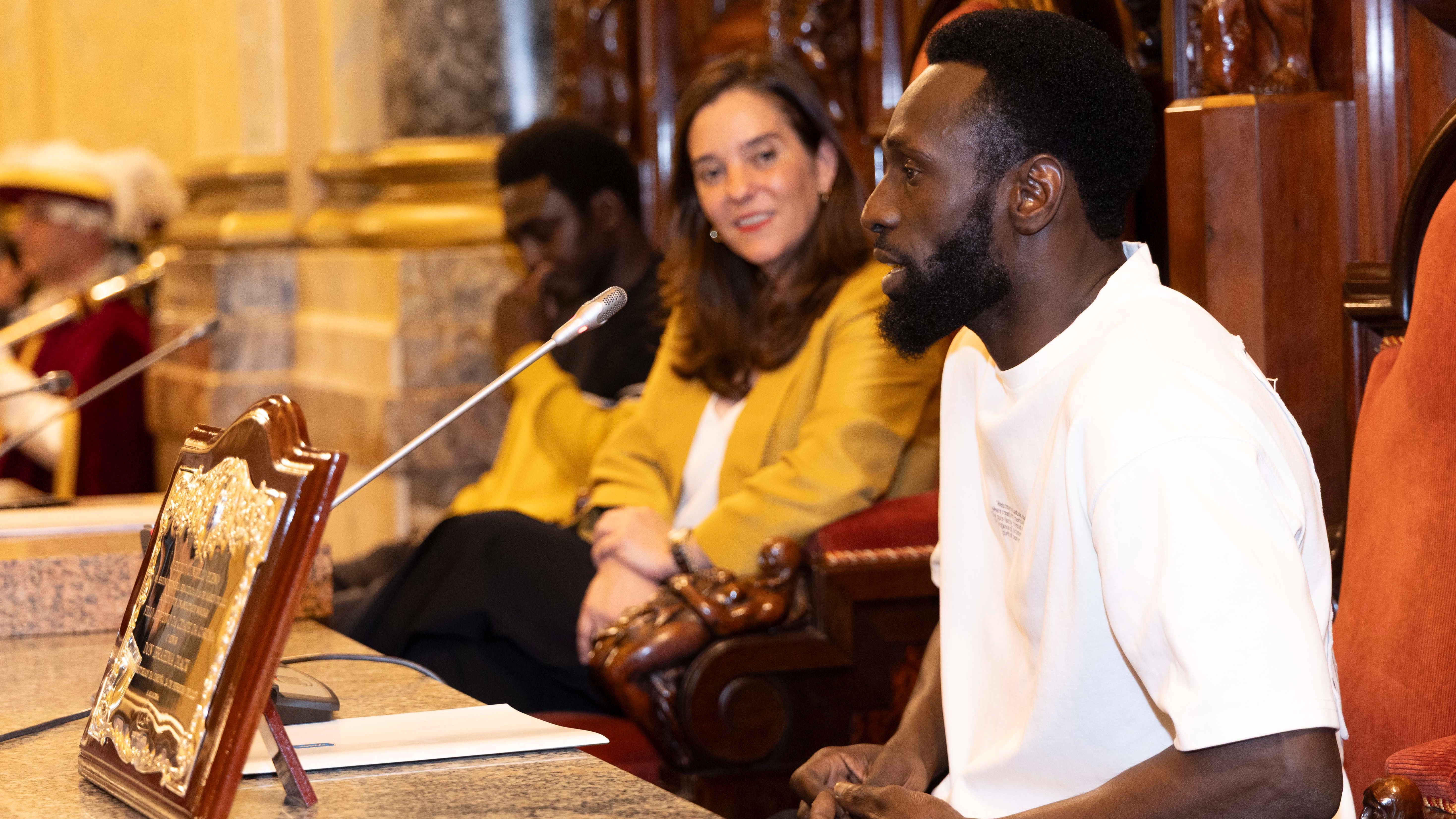 Ibrahima Diack y Magatte Ndiaye intentaron salvar la vida al coruñés Samuel Luiz, reciben la distinción de 'Hijos adoptivos de A Coruña'