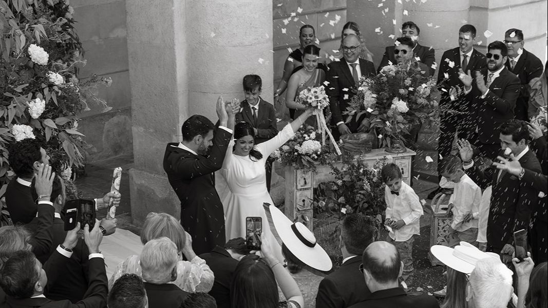 Imagen de una pareja recién casada