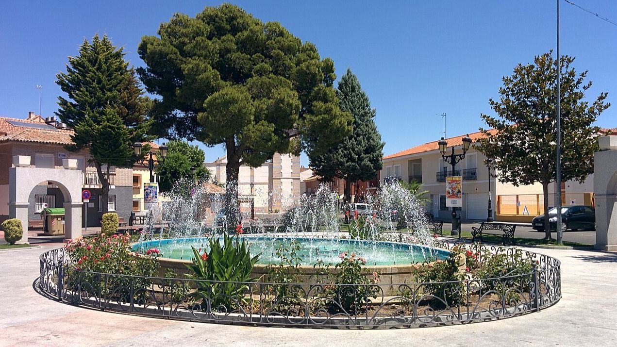 Plaza de España, Yeles