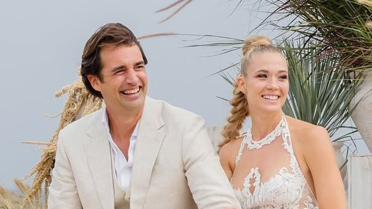 Álex Adróver y Patricia Montero, en la boda que celebraron en septiembre aunque no firmaron los papeles