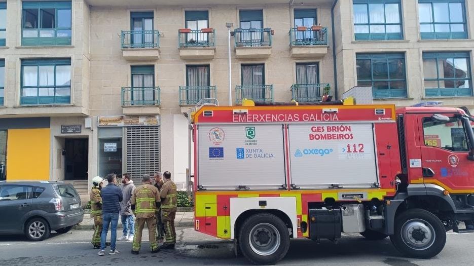 Exterior del edificio de Ames donde se produjo el incendio