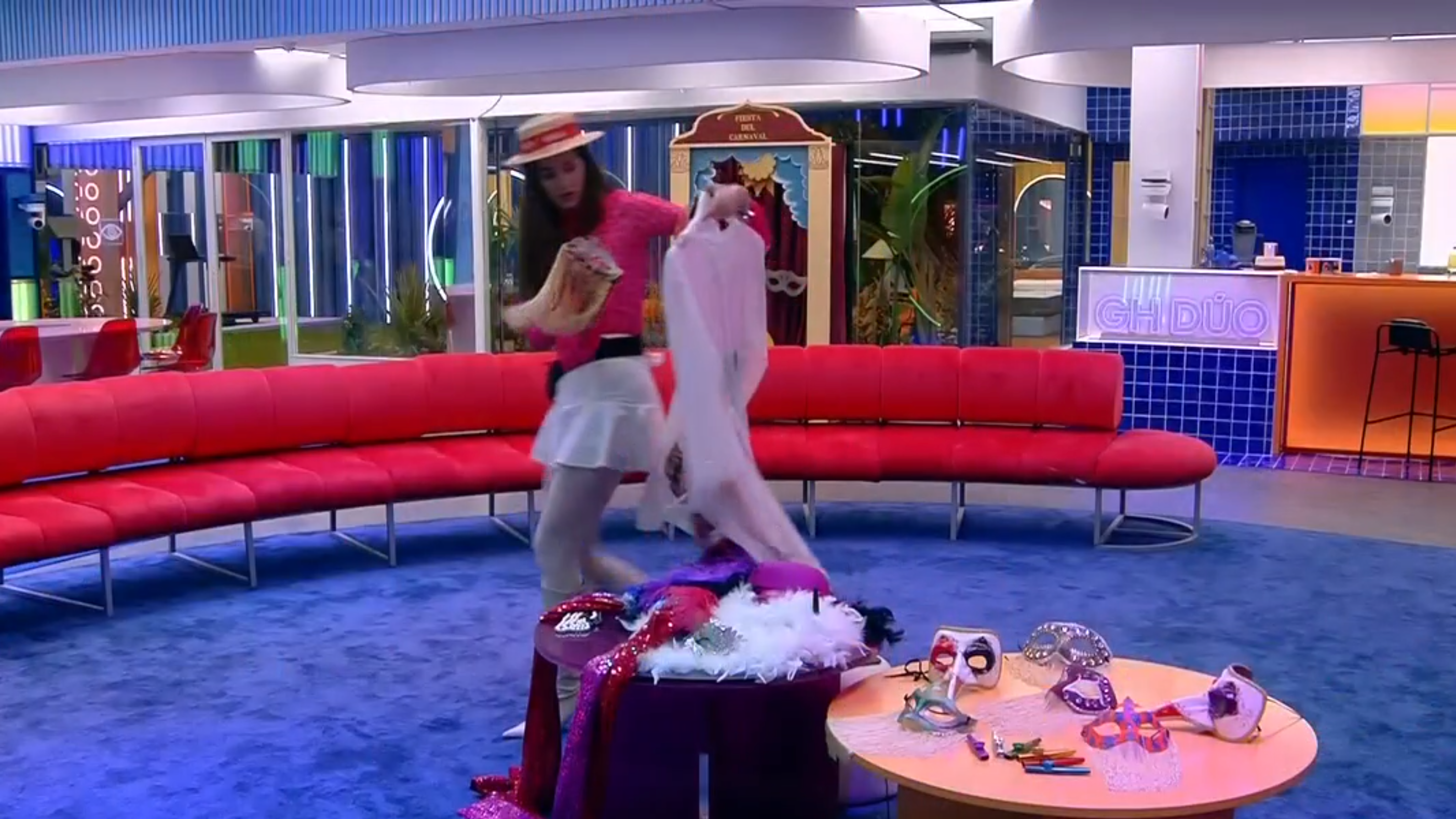 Maica y el disfraz de princesa