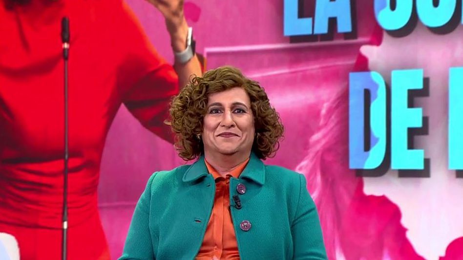 Carlos Latre imita a María Jesús Montero en 'El programa de Ana Rosa'