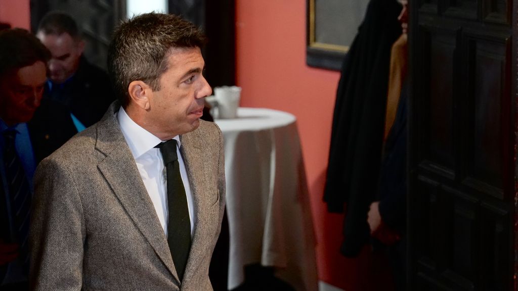 Carlo Mazón niega que vaya a dimitir y señala a otros para que lo hagan