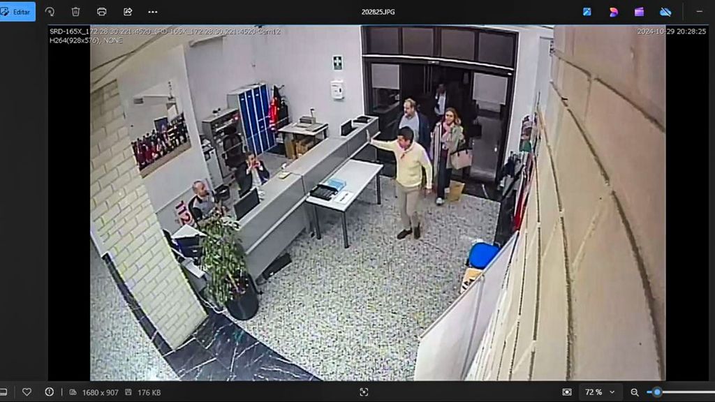 La Generalitat muestra las imágenes de Mazón llegando al Cecopi a las 20:28 del día de la DANA