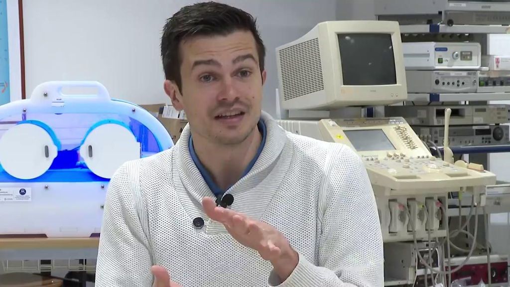Pablo Sánchez, el joven ingeniero que salva a bebés prematuros con incubadoras de bajo coste