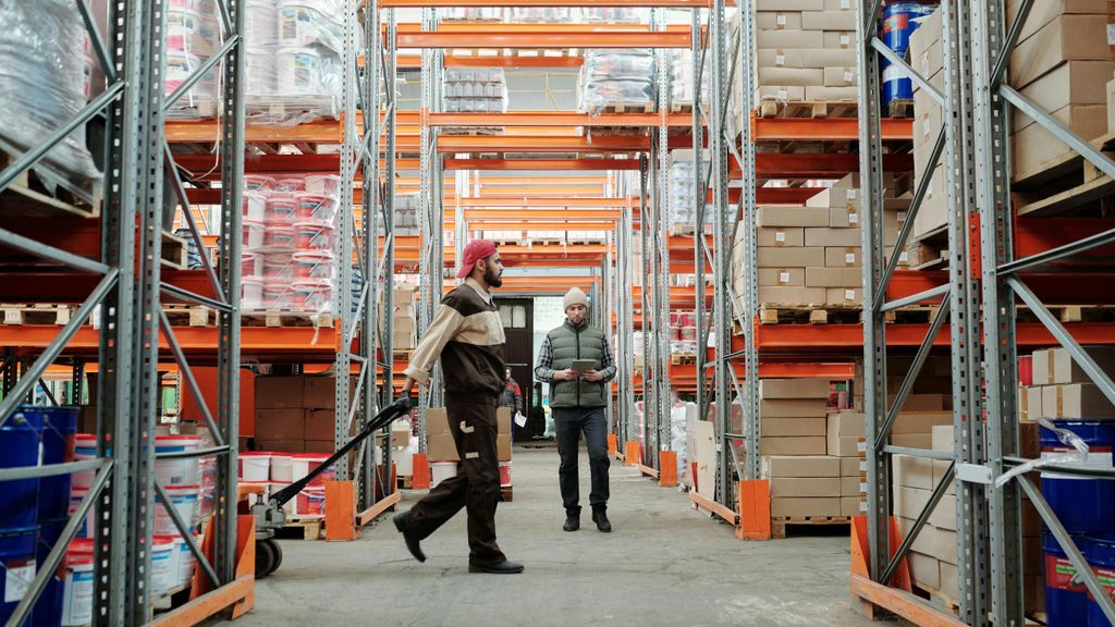 Una empresa con trabajadores.