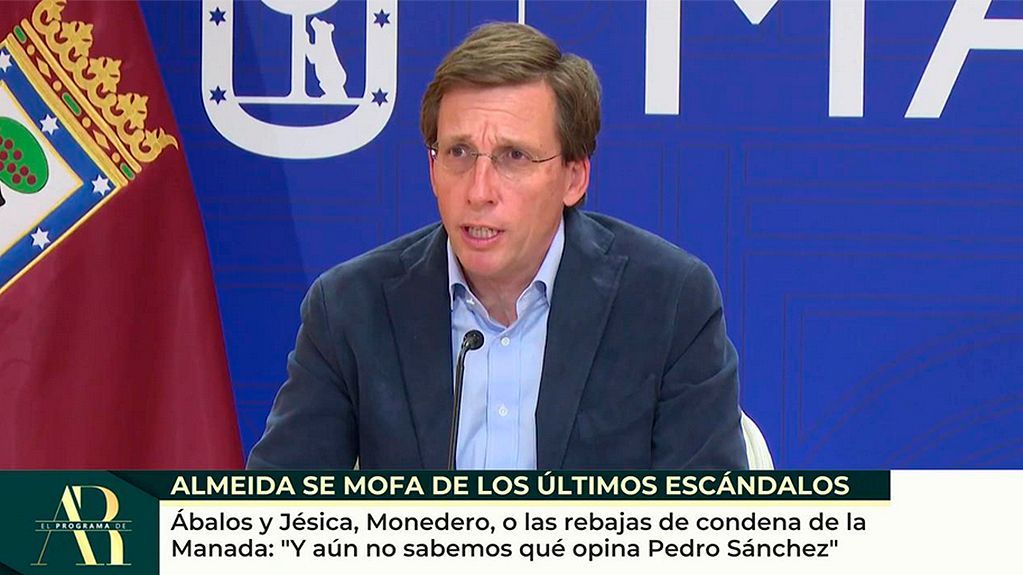 El alcalde de Madrid se mofa de los últimos escándalos de PSOE