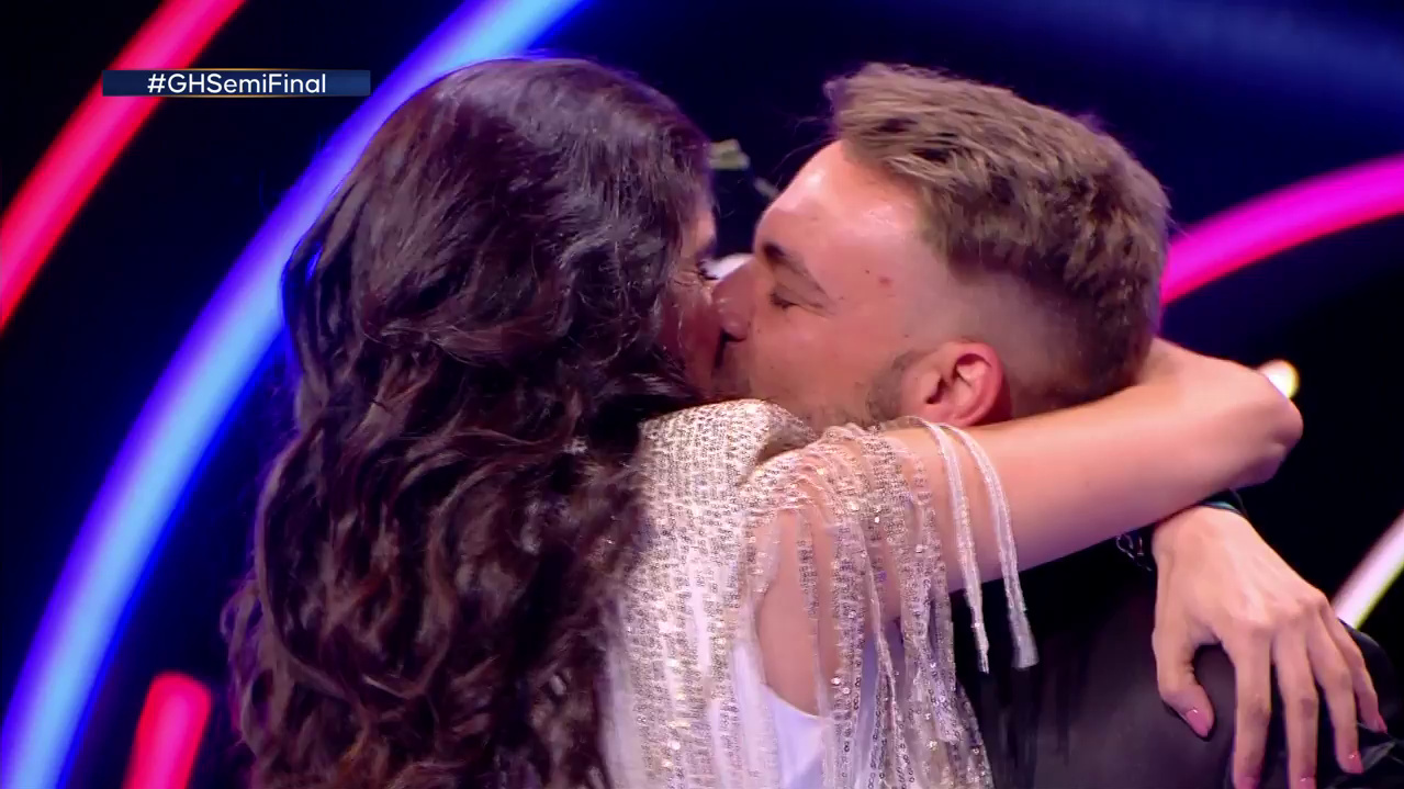 El beso entre María 'La Jerezana' y José María Almoguera durante la semifinal de 'GH DÚO'