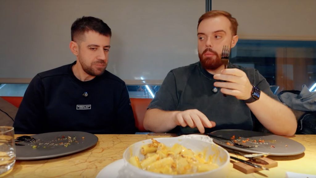 Macarrones de la abuela y otros platos que Ibai y AuronPlay comieron en el restaurante de Messi (hasta llegar a 500 euros)