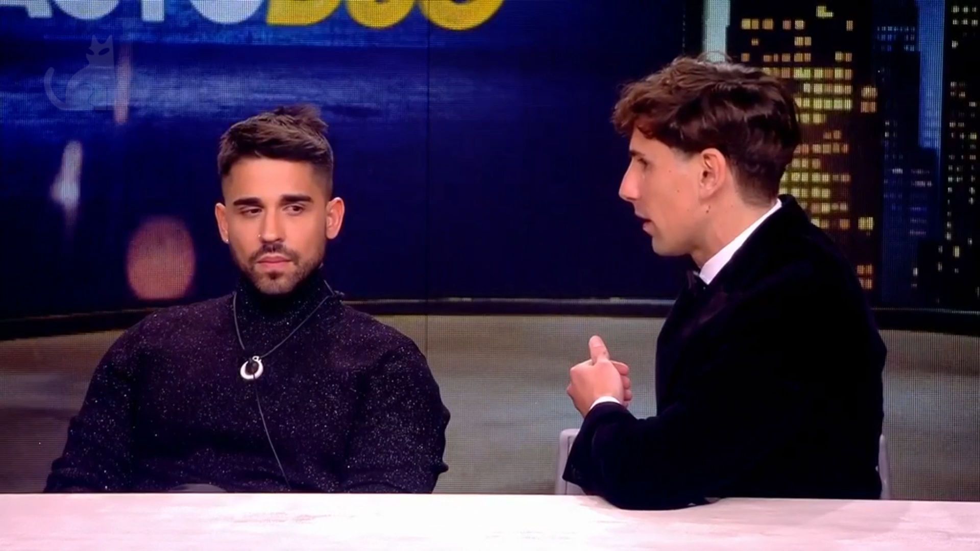 Momento tenso entre Miguel Frigenti y Óscar Landa