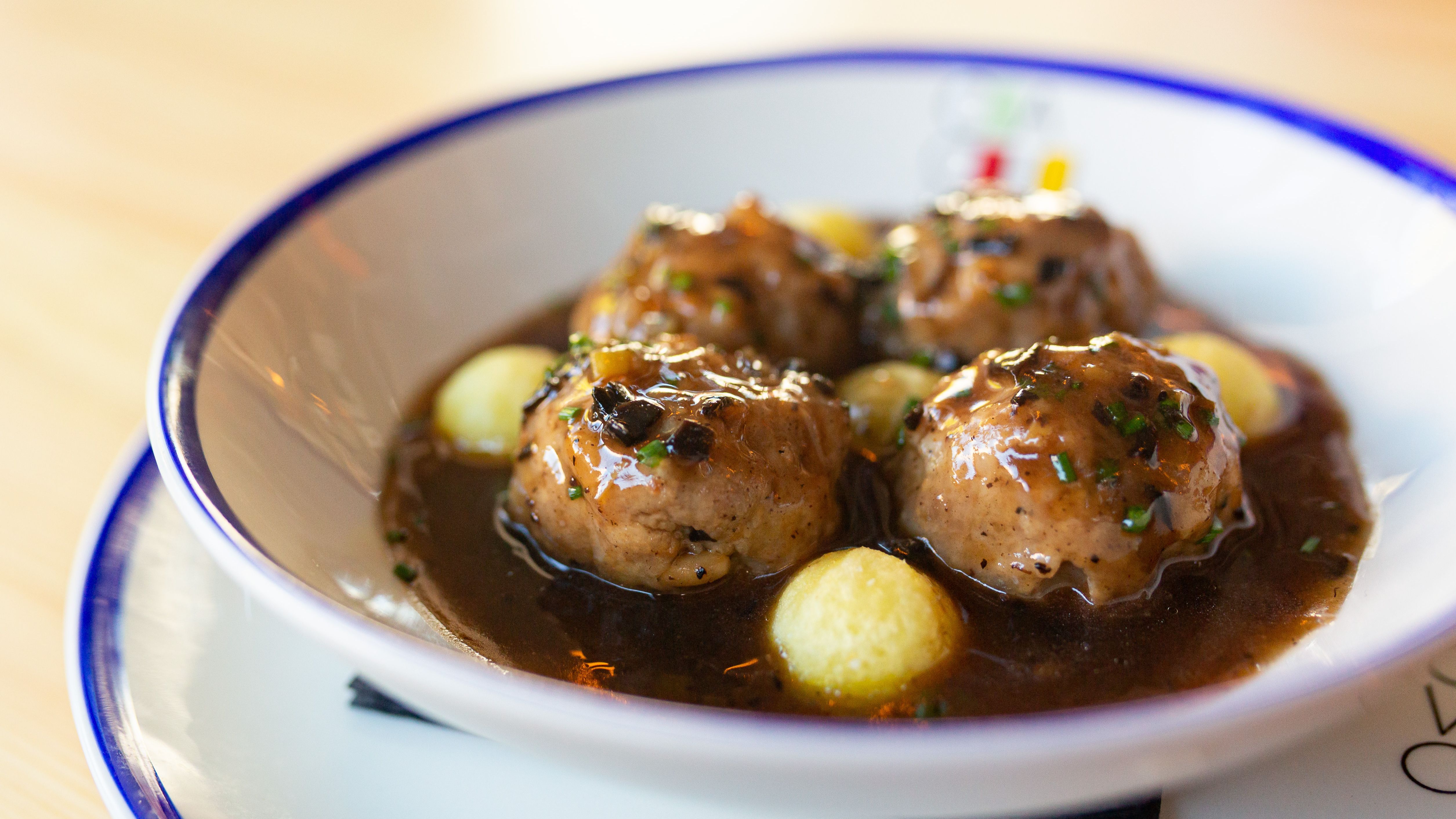 Cachivache Montecarmelo Albóndigas de butifarra