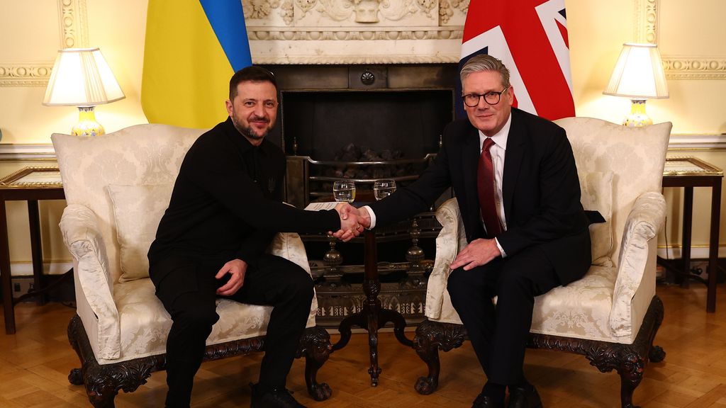 Cálido recibimiento de Volodimir Zelenski en Londres: "Tiene el apoyo de todo Reino Unido"