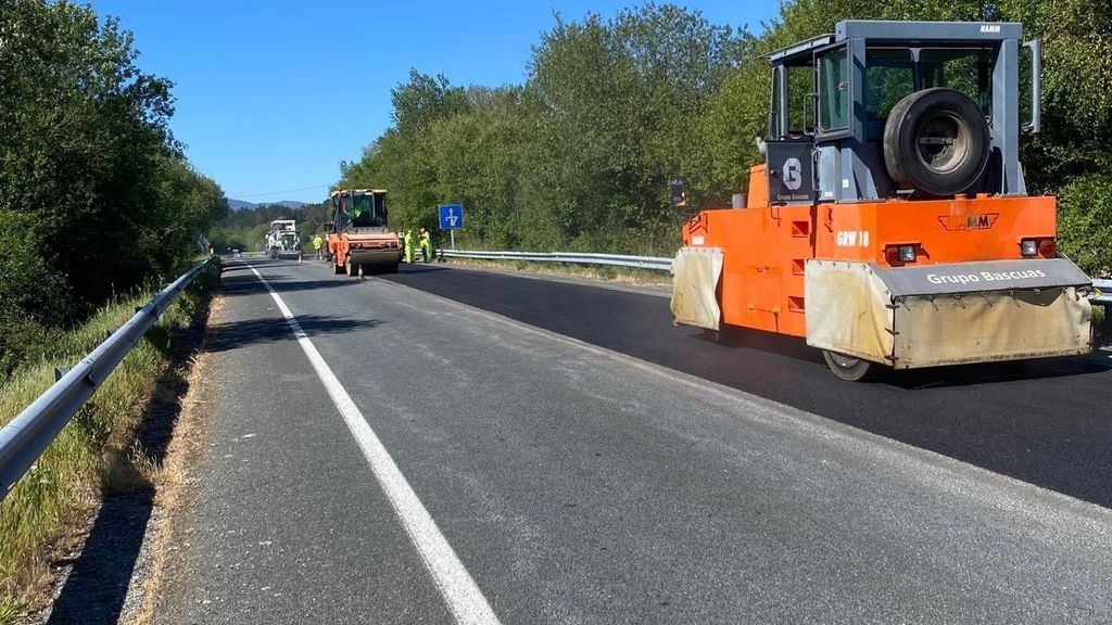 Carretera CG 2.1 en Pantón, Lugo, en obras
